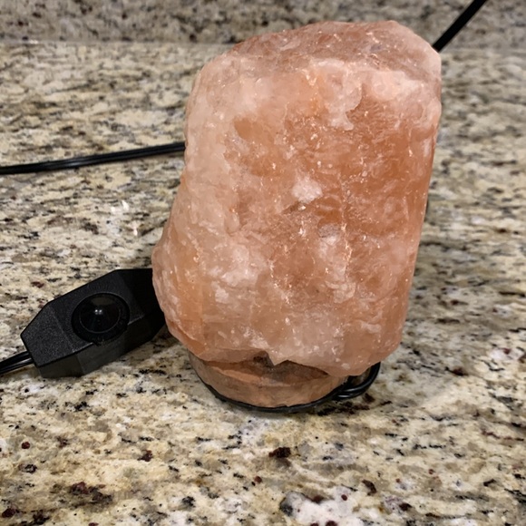 Himalayan Glow Natural Crystal Salt Lamp with Dimmer Switch - Picture 4 of 5